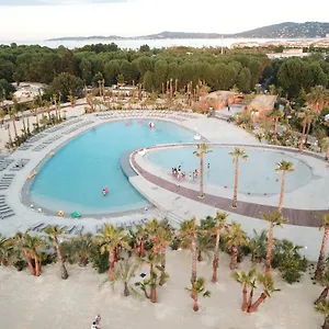 Port 5* Grimaud